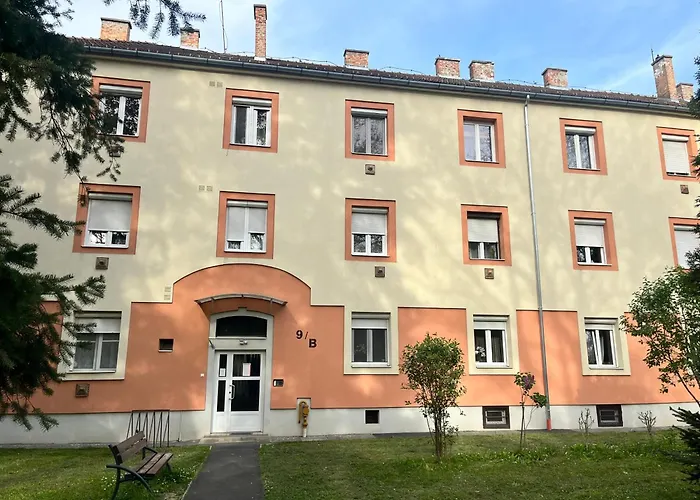 Platanwood Comforthome Apartment Zalaegerszeg