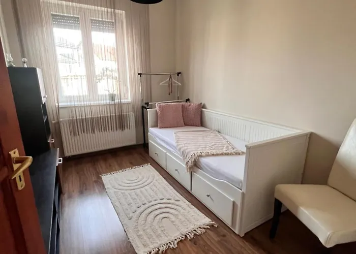 公寓 Platanwood Comforthome 佐洛埃格塞格